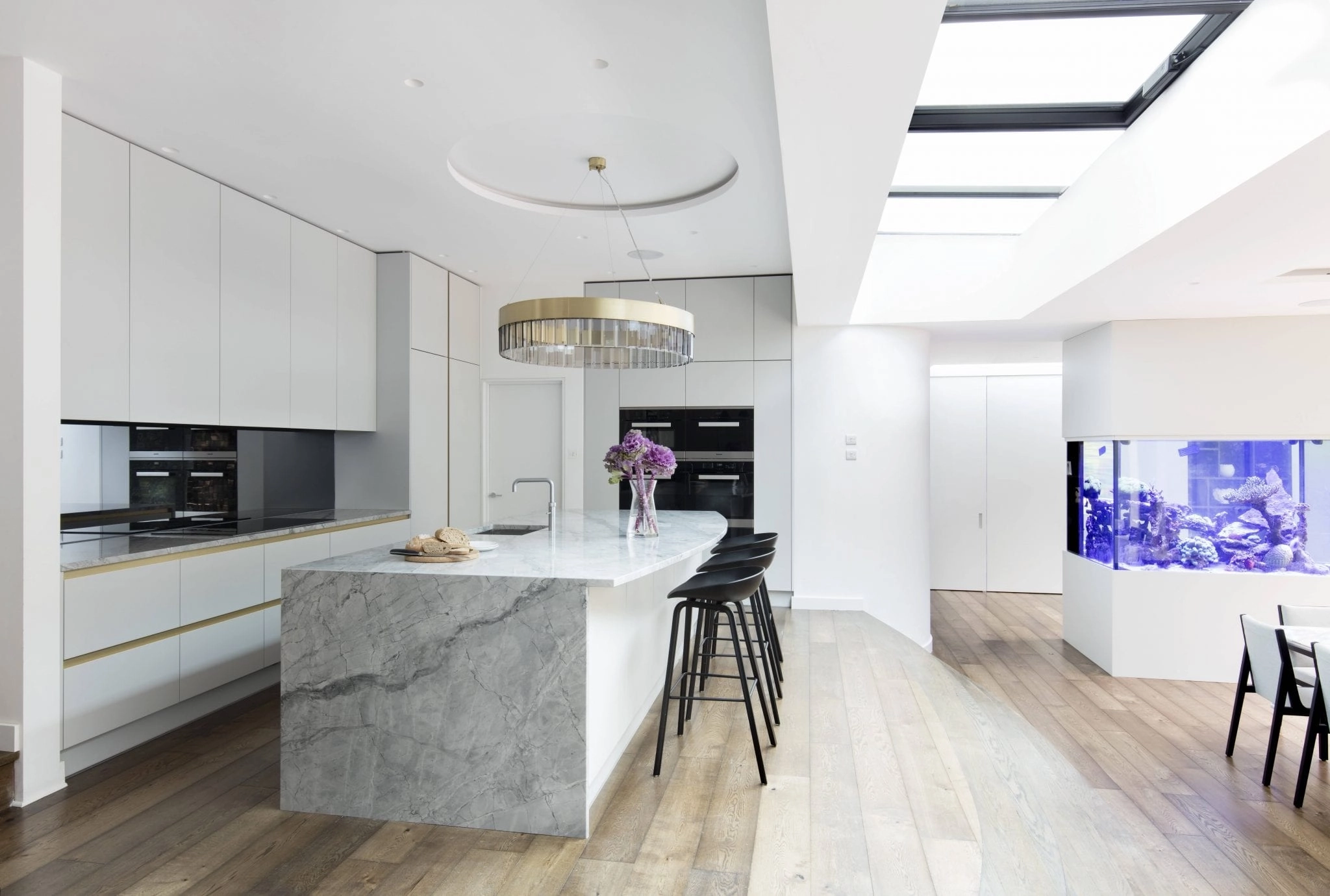 grey and while marble kitchen island